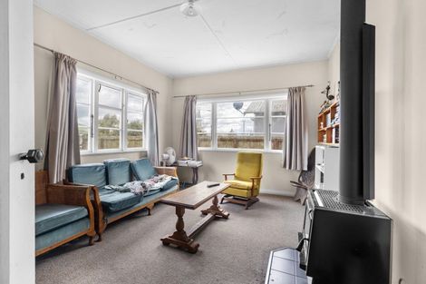Photo of property in 17 Robert Street, Marton, 4710