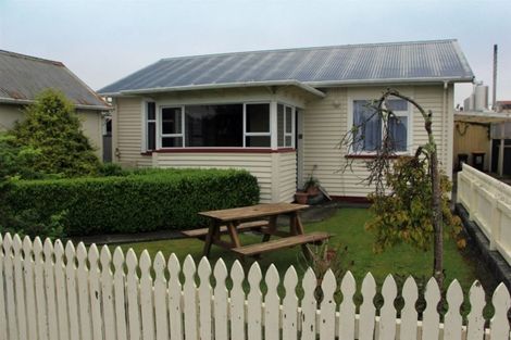 Photo of property in 48 Hoffman Street, Hokitika, 7810