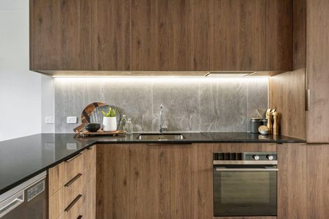 Photo of property in 9b Windlass Street, Long Bay, Auckland, 0630