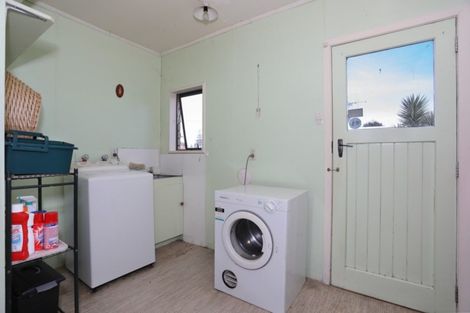 Photo of property in 1/10 Oxford Street, Marton, 4710