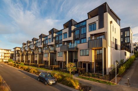 Photo of property in 9/18 Karengo Street, Long Bay, Auckland, 0630