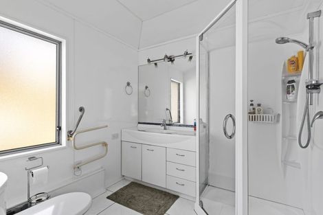 Photo of property in 11d Tawa Street, Inglewood, 4330