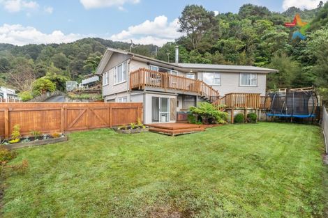 Photo of property in 34 Kowhai Street, Wainuiomata, Lower Hutt, 5014