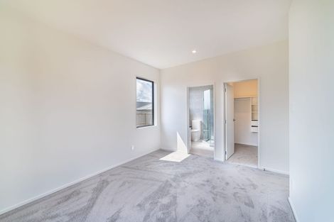 Photo of property in 18 Parton Road, Pukekohe, 2120