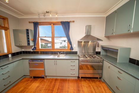 Photo of property in 10 Kelso Street, Roxburgh, 9500