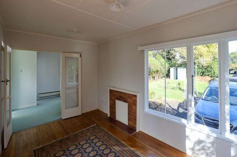 Photo of property in 10 Tainui Street, Welbourn, New Plymouth, 4312