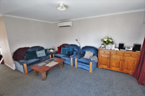Photo of property in 29 Kupe Place, Tokoroa, 3420