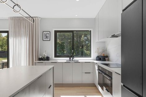 Photo of property in 28 Orchard Road, Greytown, 5712