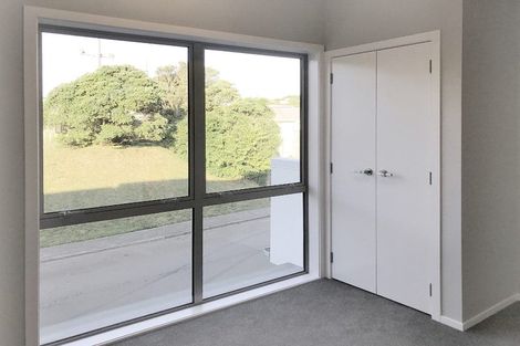 Photo of property in 14u3 Atkinson Street, Newlands, Wellington, 6037