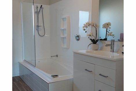 Photo of property in 1 Nettleship Way, Rolleston, 7615