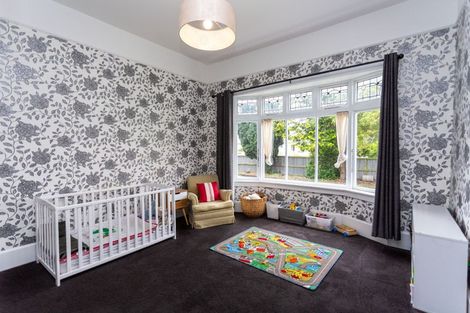 Photo of property in 16 Shirley Road, Mairehau, Christchurch, 8013