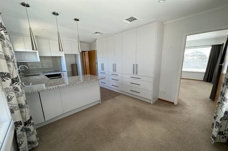 Photo of property in 494 Don Buck Road, Massey, Auckland, 0614