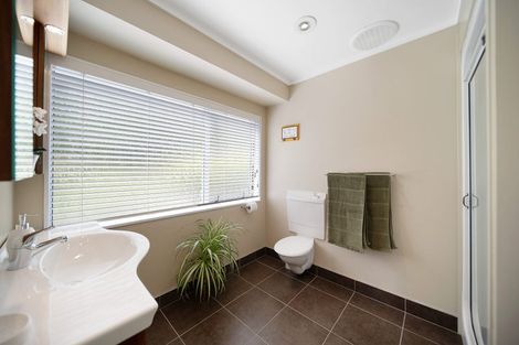 Photo of property in 39 Ohiwa Road, Papakura, 2582