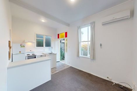 Photo of property in 50 Reuben Avenue, Brooklyn, Wellington, 6021