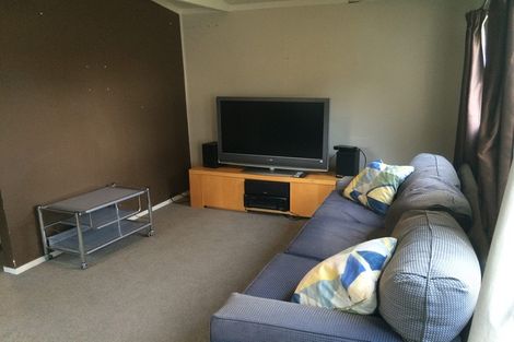 Photo of property in 13 Taioma Crescent, Te Atatu Peninsula, Auckland, 0610