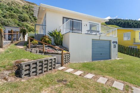 Photo of property in 265 Mataikona Road, Mataikona, Tinui, 5889