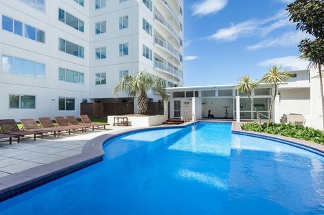 Photo of property in 10/12 Maunganui Road, Mount Maunganui, 3116