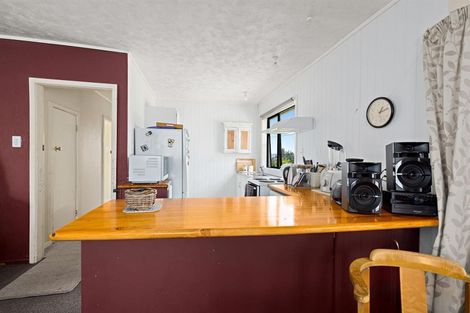 Photo of property in 380 Kaipara Coast Highway, Helensville, Kaukapakapa, 0871