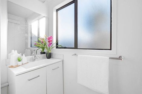 Photo of property in 7/10 Ridge Road, Howick, Auckland, 2014