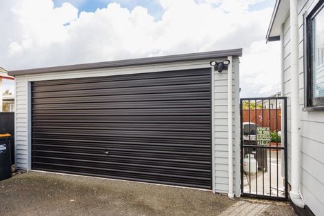 Photo of property in 26 Lincoln Street, Ashhurst, 4810