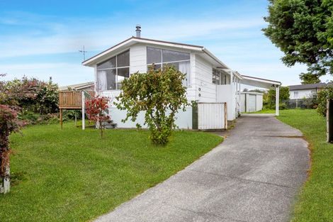 Photo of property in 54 Richmond Avenue, Richmond Heights, Taupo, 3330