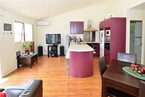 Photo of property in 33f Florence Avenue, Orewa, 0931