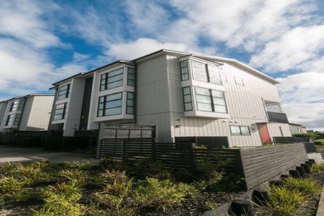 Photo of property in 32 Raranga Lane, Hobsonville, Auckland, 0616