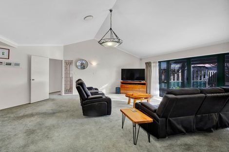 Photo of property in 190 Glover Road, Hawera, 4610