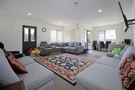 Photo of property in 28a Hayward Road, Papatoetoe, Auckland, 2025