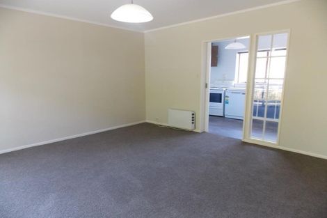 Photo of property in 1a Southern Cross Crescent, Island Bay, Wellington, 6023