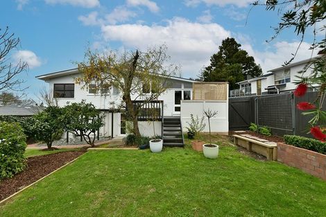 Photo of property in 10 Castleton Street, Birkdale, Auckland, 0626