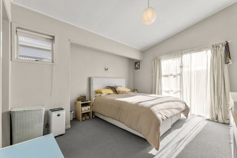 Photo of property in 4 Gloucester Road, Mount Maunganui, 3116