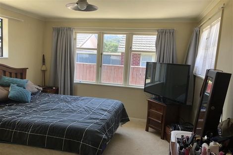 Photo of property in 12 Rintoul Grove, Stokes Valley, Lower Hutt, 5019