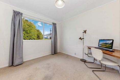 Photo of property in 102 Glendale Road, Glen Eden, Auckland, 0602