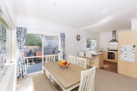 Photo of property in 6 Chippenham Grove, Churton Park, Wellington, 6037