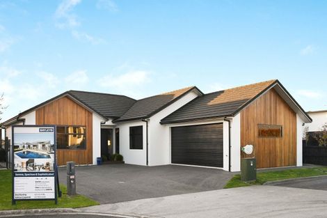 Photo of property in 35 Purser Crescent, Flagstaff, Hamilton, 3210
