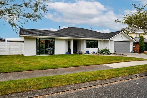 Photo of property in 19 Samwell Drive, Whitby, Porirua, 5024