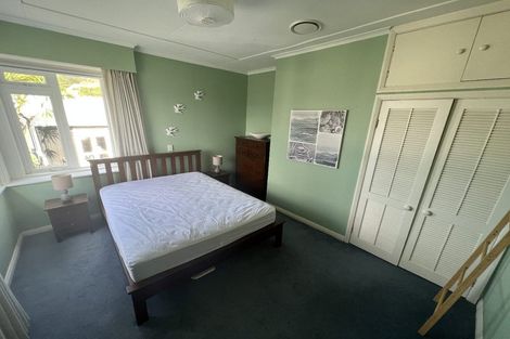 Photo of property in 162 Sutherland Road, Lyall Bay, Wellington, 6022