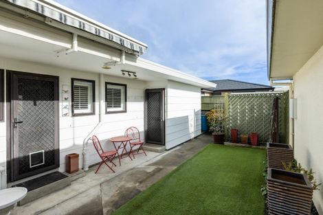 Photo of property in 22a Hinton Road, Taradale, Napier, 4112