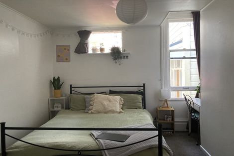 Photo of property in 15 Myrtle Crescent, Mount Cook, Wellington, 6021