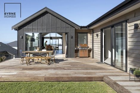 Photo of property in 9 Taemai Place, Okura Bush, Silverdale, 0794