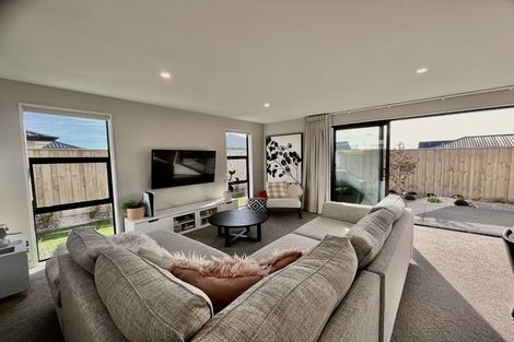 Photo of property in 9 Coney Place, Rolleston, 7614