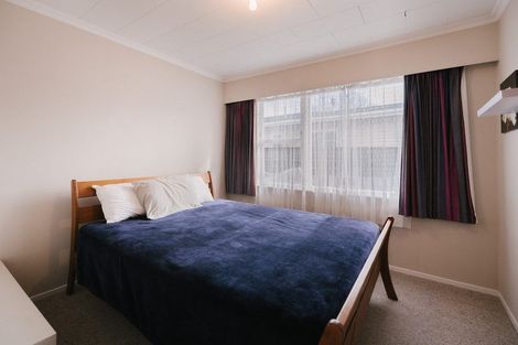 Photo of property in 69 Wikiriwhi Crescent, Awapuni, Palmerston North, 4412