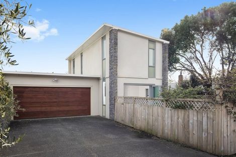 Photo of property in 2b Racecourse Road, Waiuku, 2123