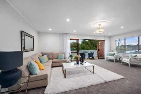 Photo of property in 68 Weatherly Road, Torbay, Auckland, 0630
