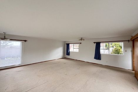 Photo of property in 214 Forrest Hill Road, Forrest Hill, Auckland, 0620
