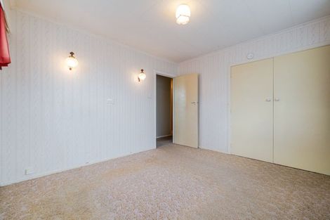 Photo of property in 38 Peters Avenue, Cloverlea, Palmerston North, 4412
