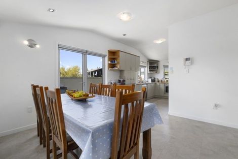 Photo of property in 23 Kennedy Crescent, Wanaka, 9305