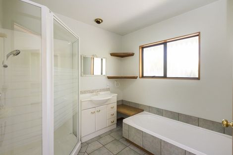 Photo of property in 16 Tudor Grove, Feilding, 4702