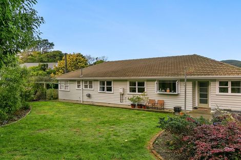 Photo of property in 46 Kiwi Crescent, Tawa, Wellington, 5028